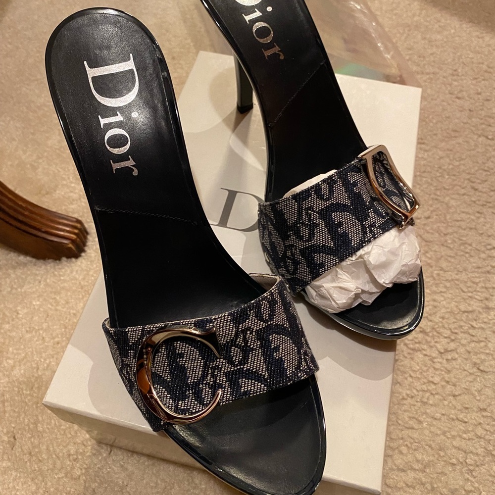 Dior logo heeled sandals size 40